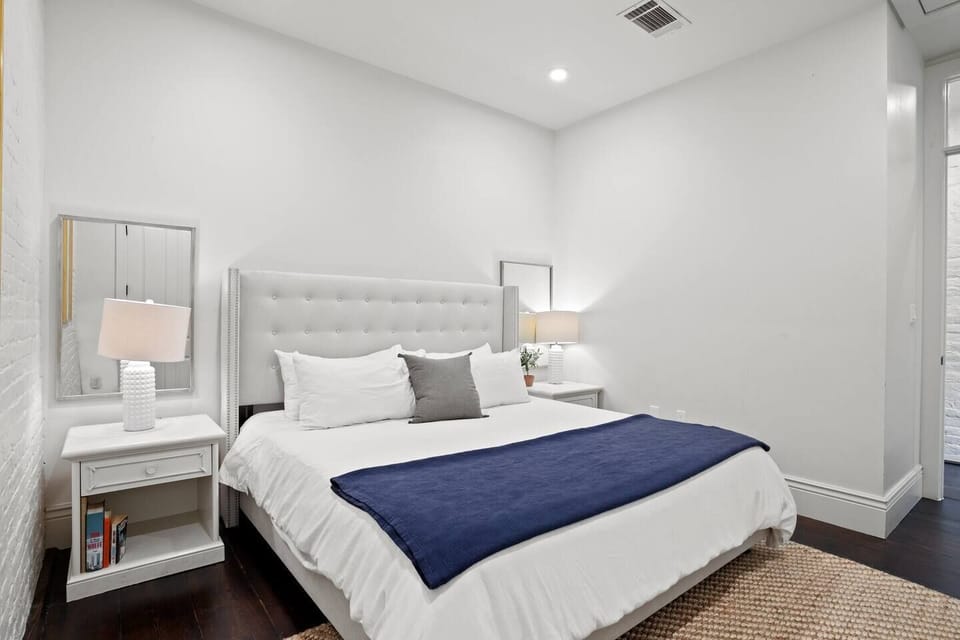 King Bedroom 1