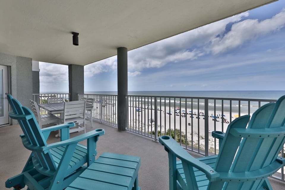 Private balcony!