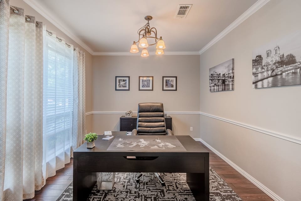 Flooring, Living Room, Indoors, Room, Furniture