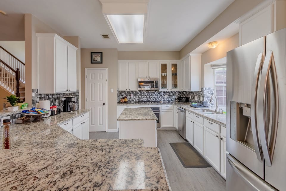 Flooring, Floor, Room, Indoors, Kitchen