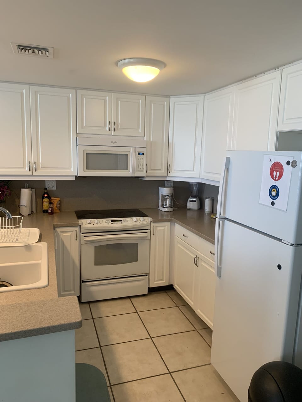 Dishwasher, microwave, oven, stove, large refrigerator
