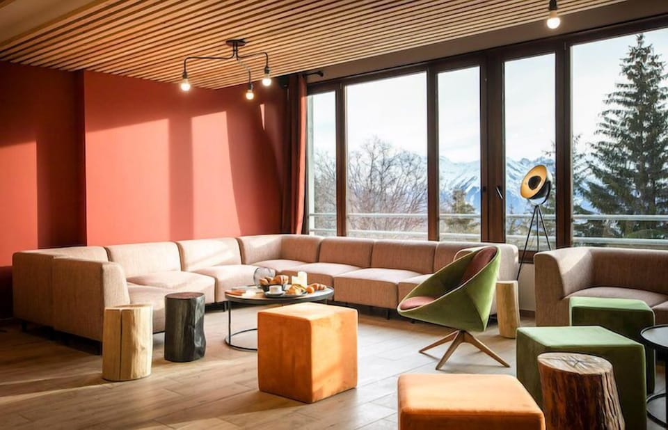 Catch up with friends and family in the common area after a day on the pistes.