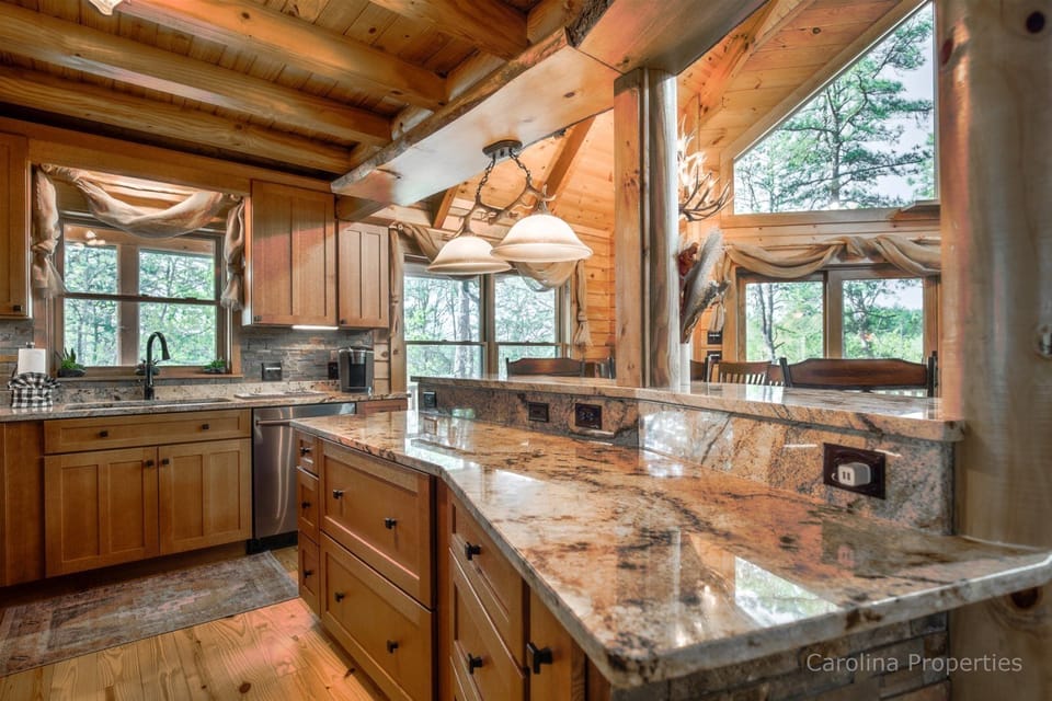 Luxurious and fully functional kitchen