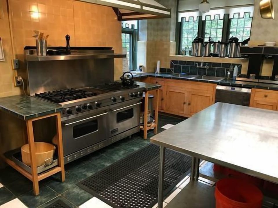 Main Kitchen - Double Viking Ovens