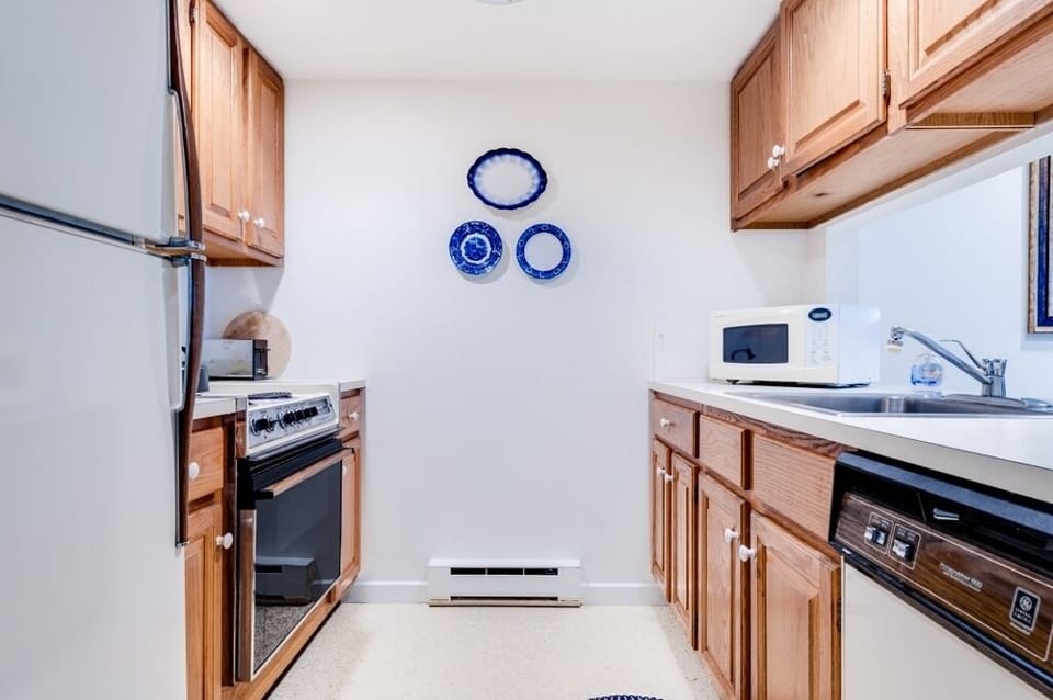 Kitchen Amenities