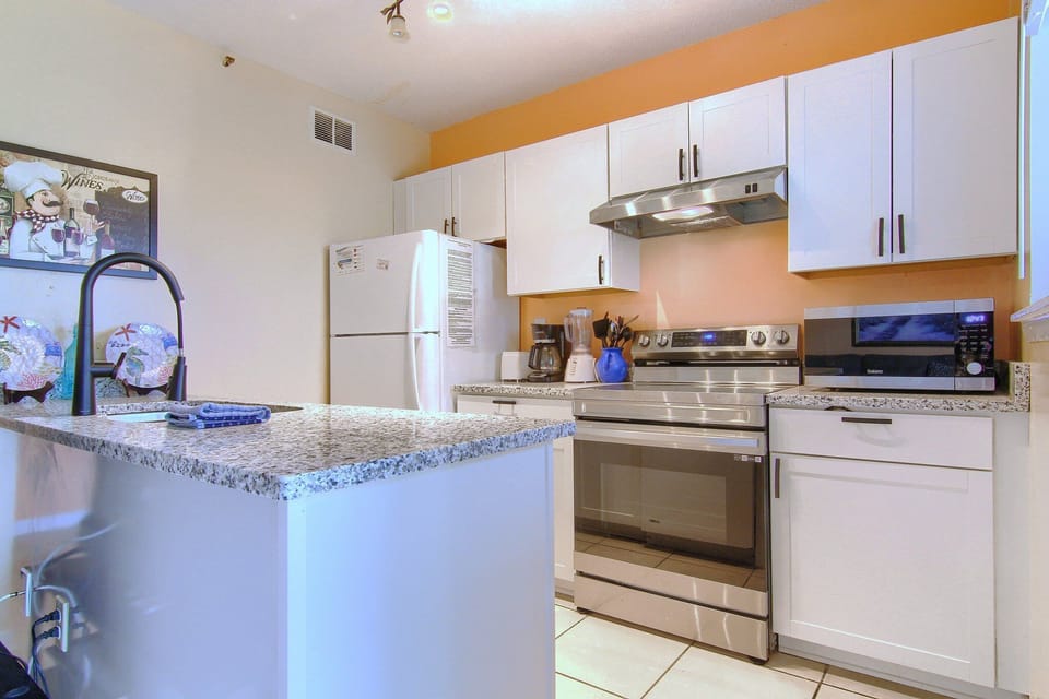 BRAND NEW KITCHEN 2025 GRANITE ETC
