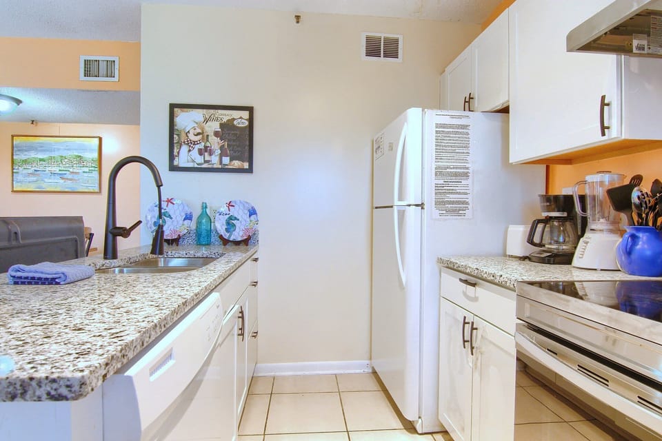 BRAND NEW KITCHEN 2025