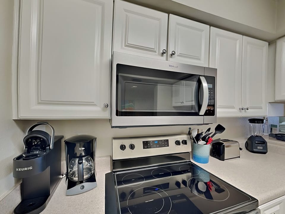 Kitchen - Fully Equipped + Stainless Steel Appliances