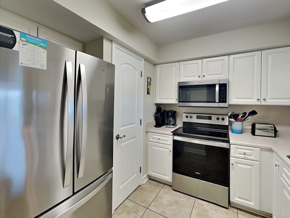 Kitchen - Fully Equipped + Stainless Steel Appliances