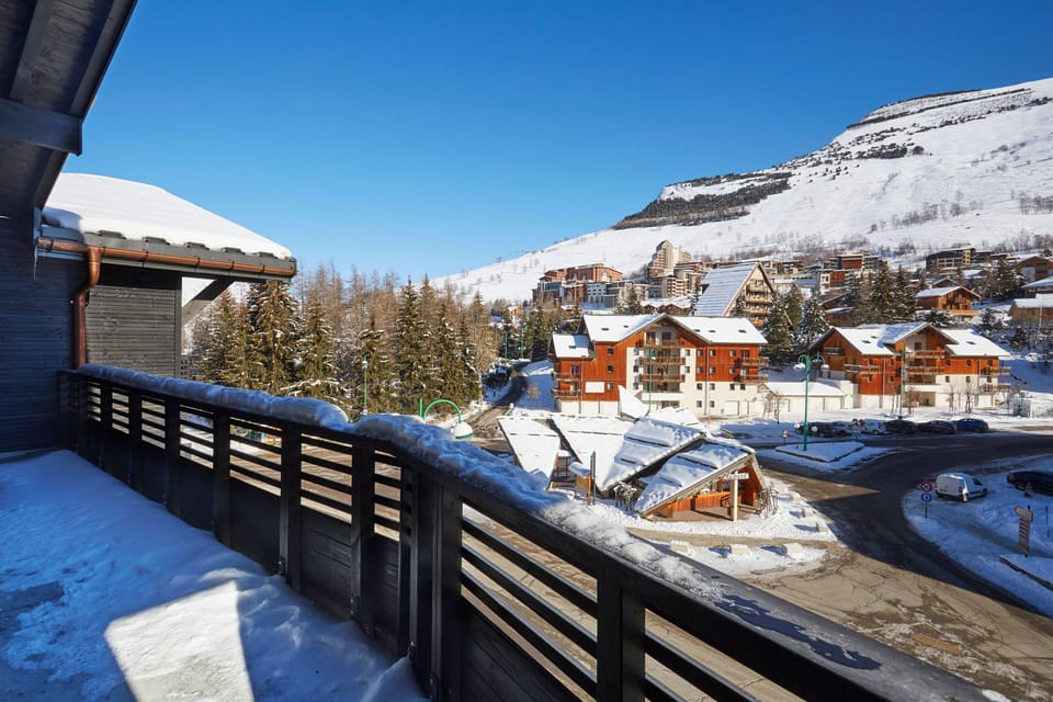 Enjoy some fresh air out on the balcony! Views vary.