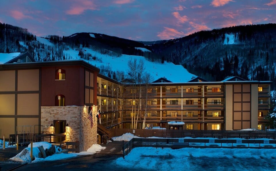 the-wren-vail-colorado-exterior