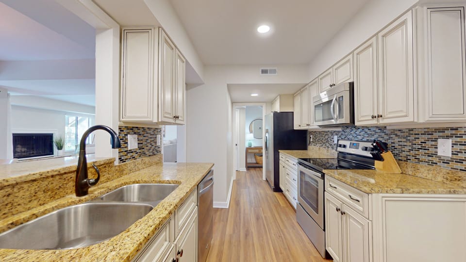 Fully Stocked Kitchen