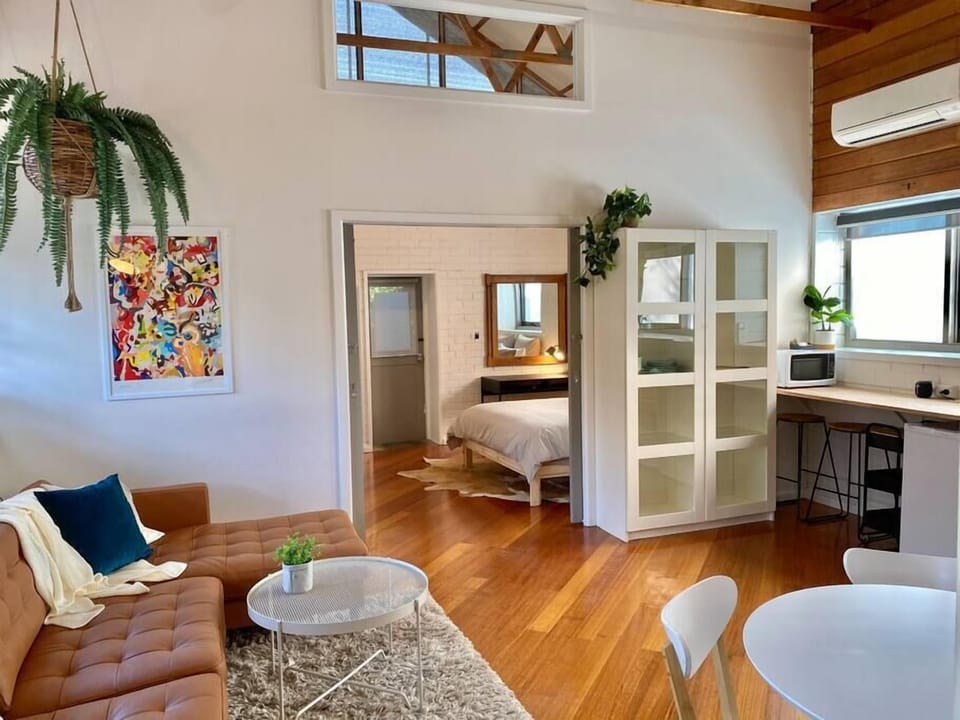 Living area, looking in to the second bedroom