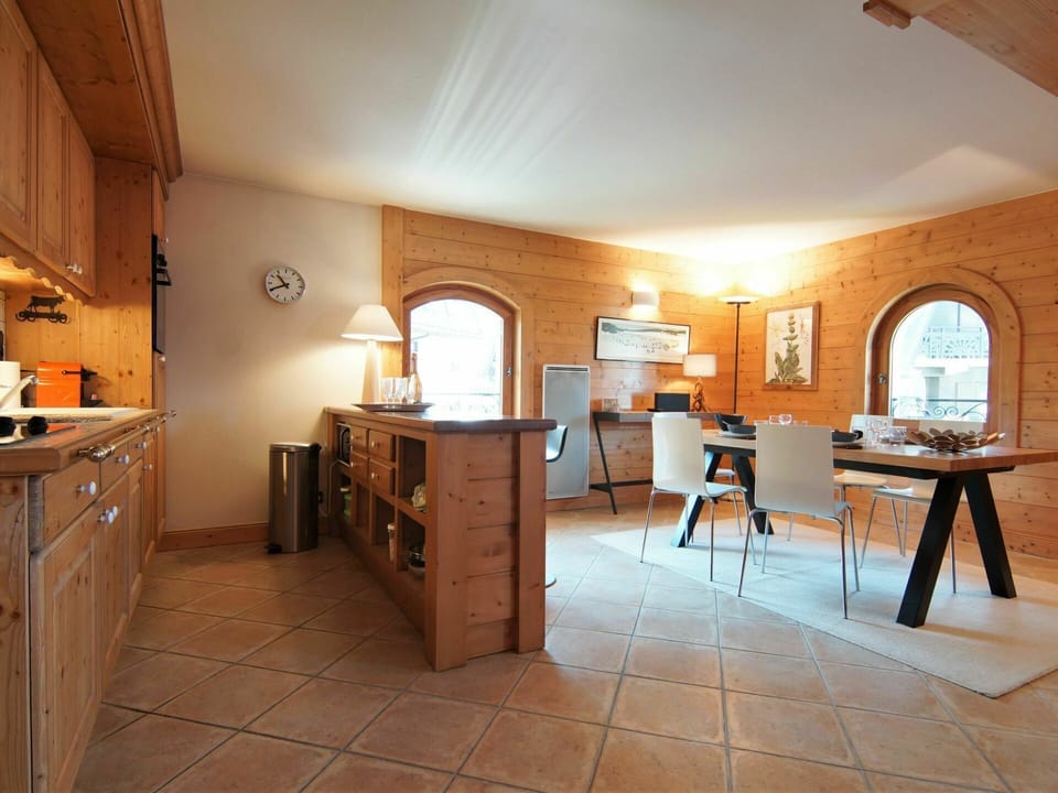 Table, Furniture, Cabinetry, Property, Wood, Lighting, Drawer, Window, Interior Design, Kitchen
