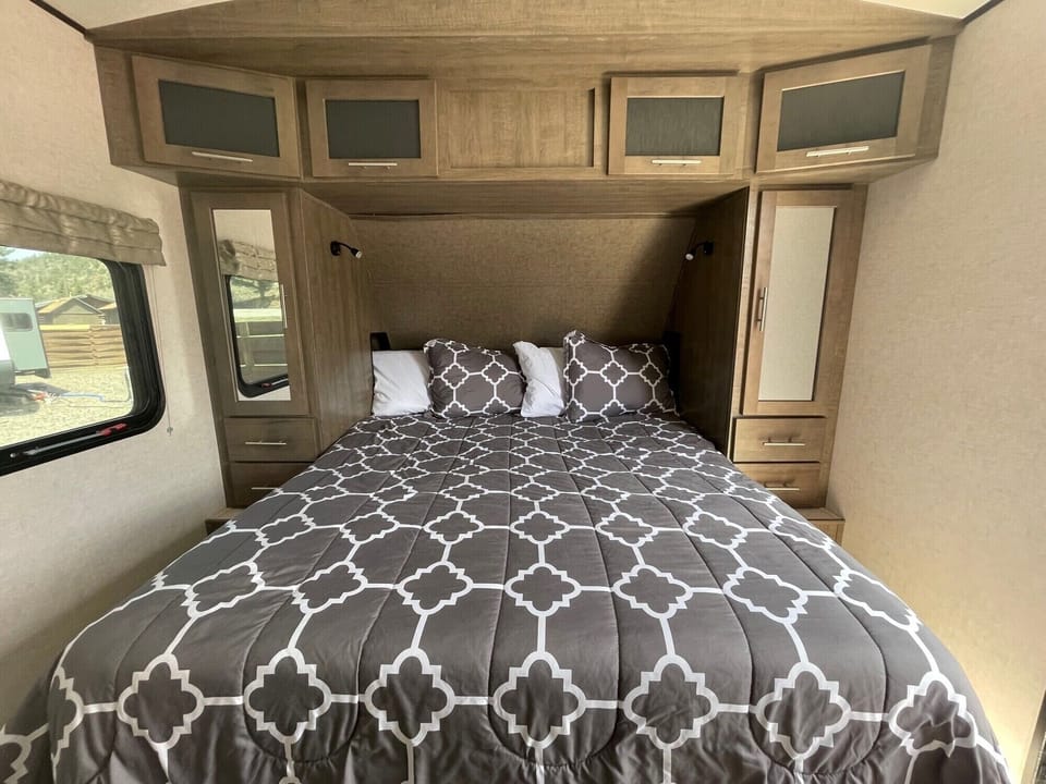 Surveyor20bedroom