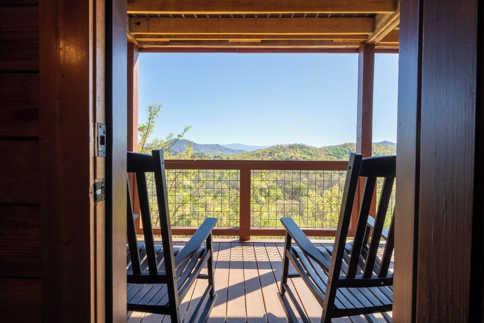 Heavenly View's relaxing decks with views