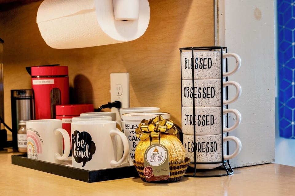 Coffee station with core condiments