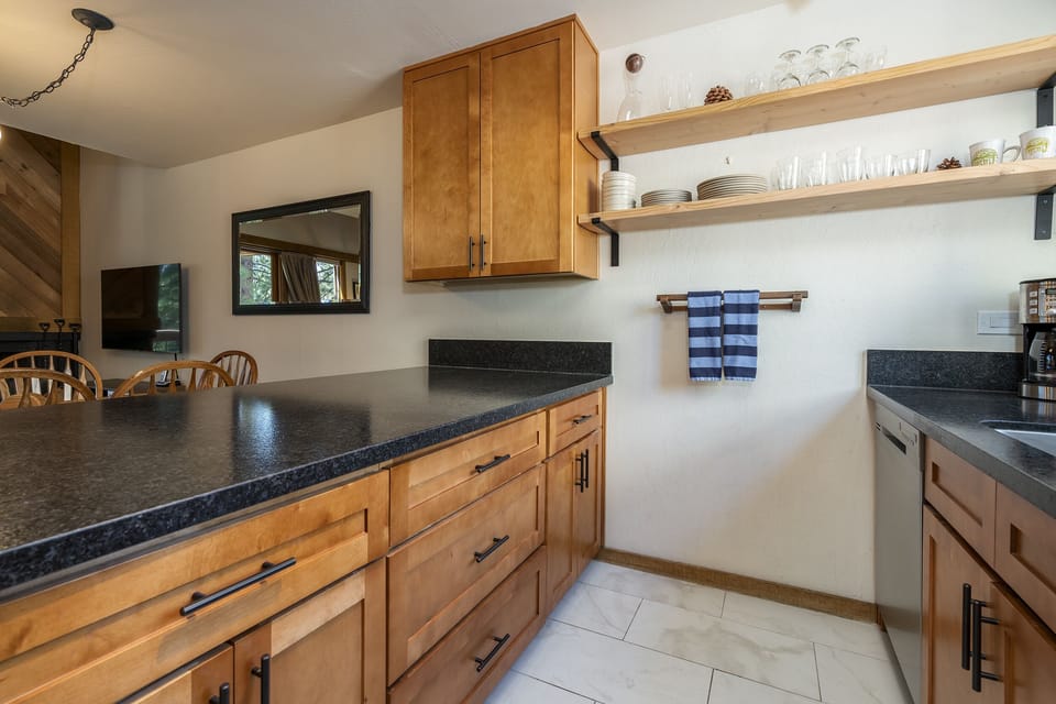 Pass through breakfast bar makes quick meals a breeze