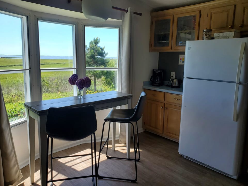 Breakfast nook with a great view!