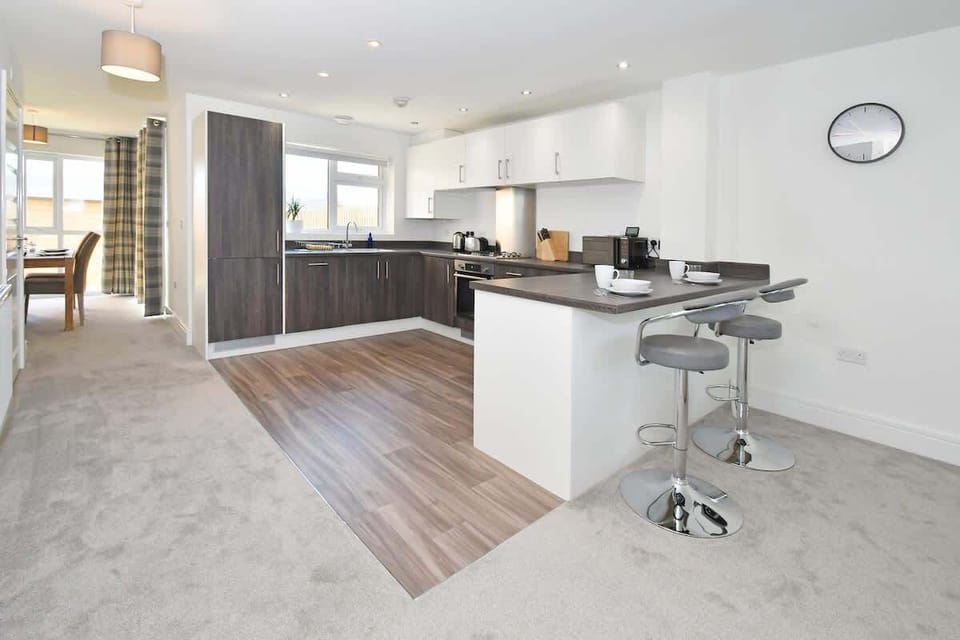 Full Kitchen 
