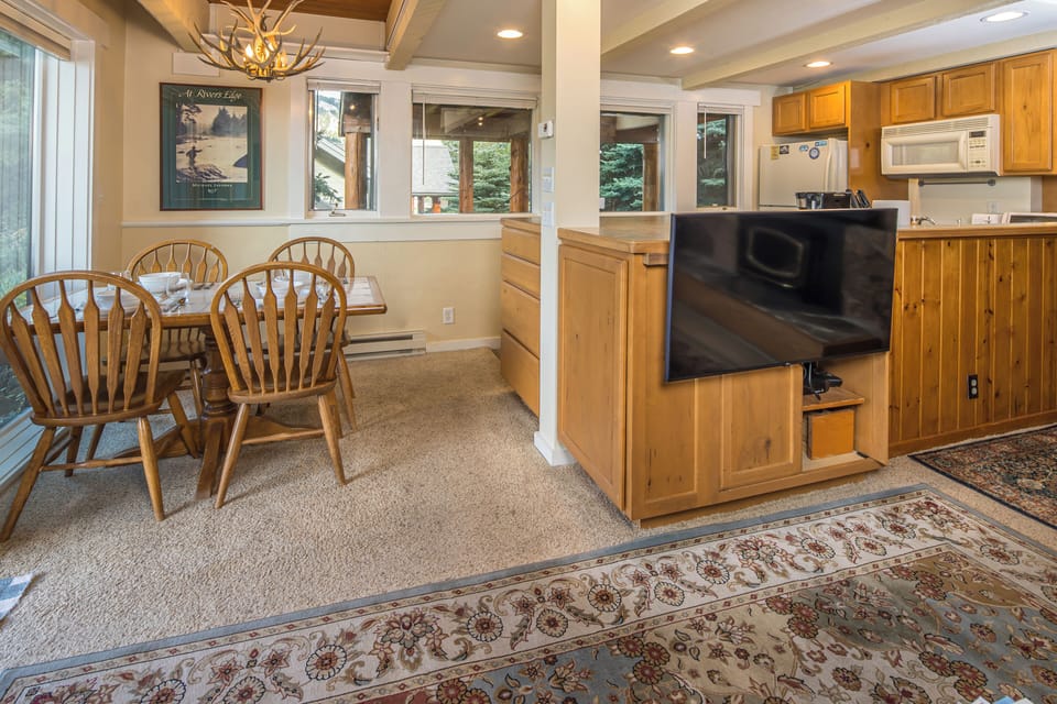 Open Concept Living Area | Main Level