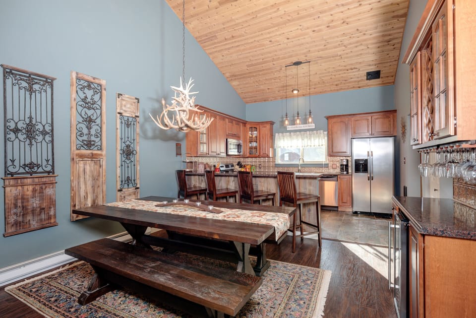 Serve up a delicious meal | Main Level