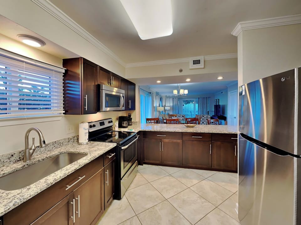 Fully Equipped Kitchen with Stainless Steel Appliances