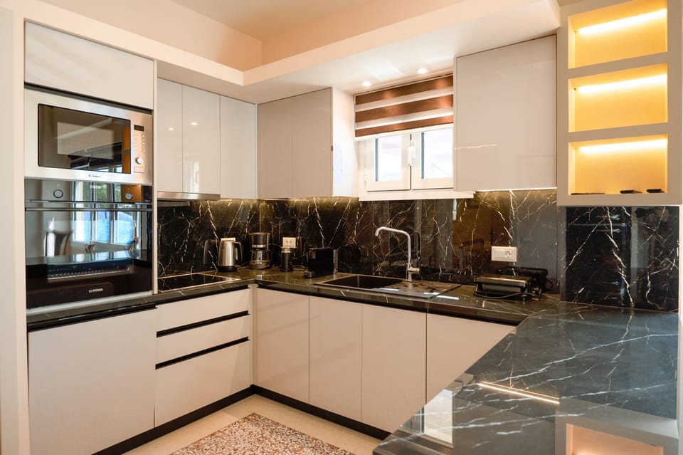 Fully equipped kitchen