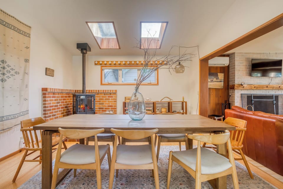 Dining Area with space for movement