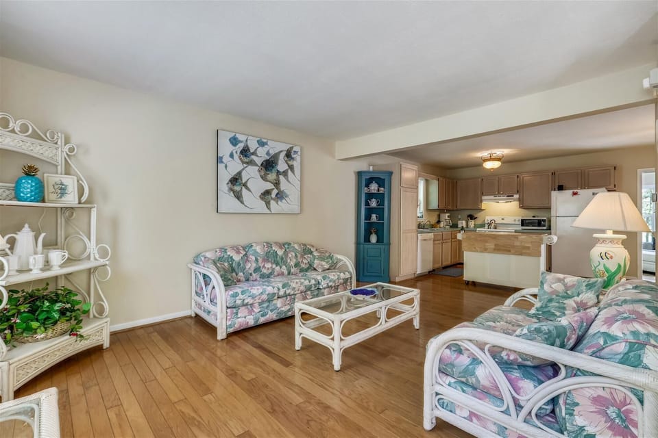 Main Level,Living Area,