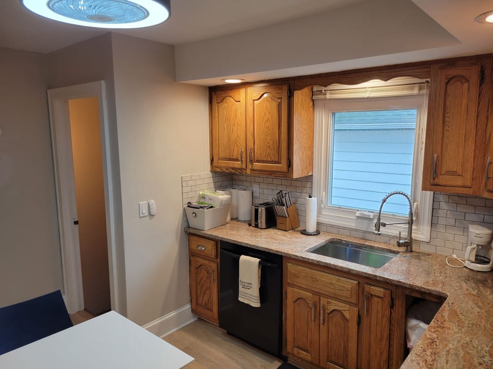 Kitchen (2)