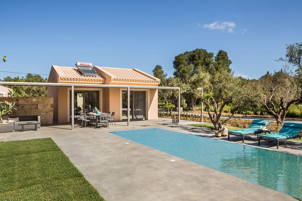 Garden & Pool