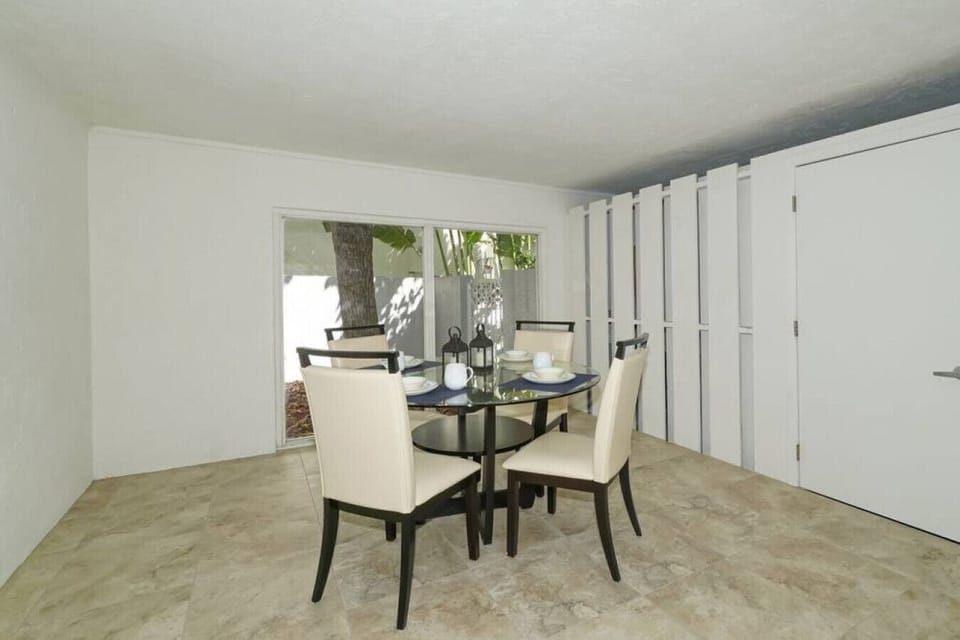 Dining table/Pool Area