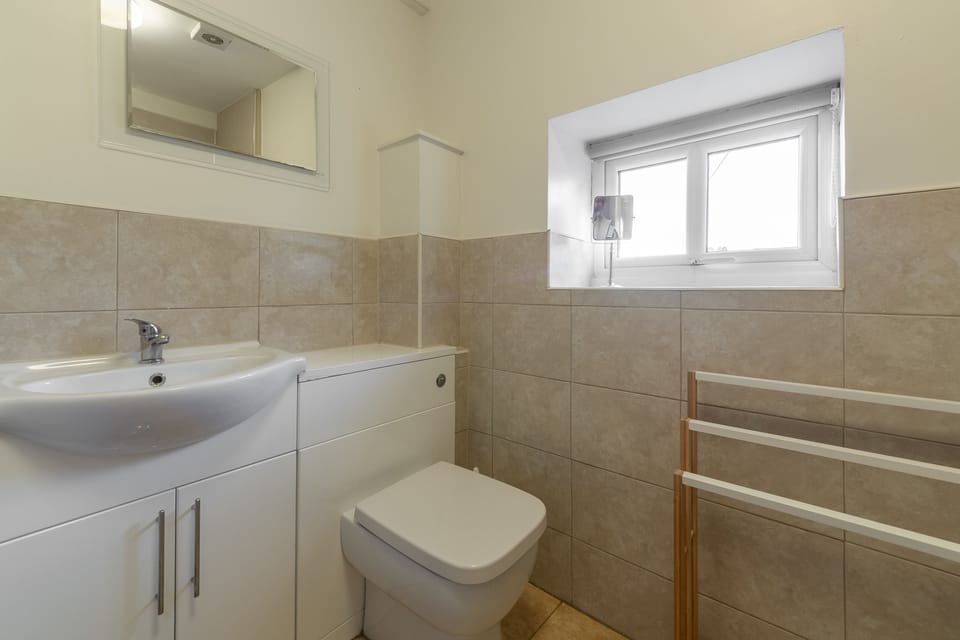 First floor: Family shower room
