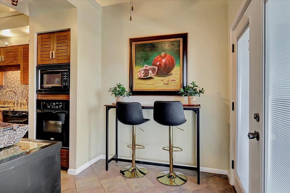 Breakfast Bar