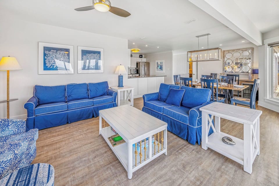 Surf or Sound Realty - 950 - Winds Up - Great Room -3