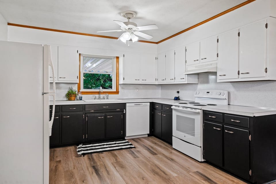 Fully Stocked Kitchen