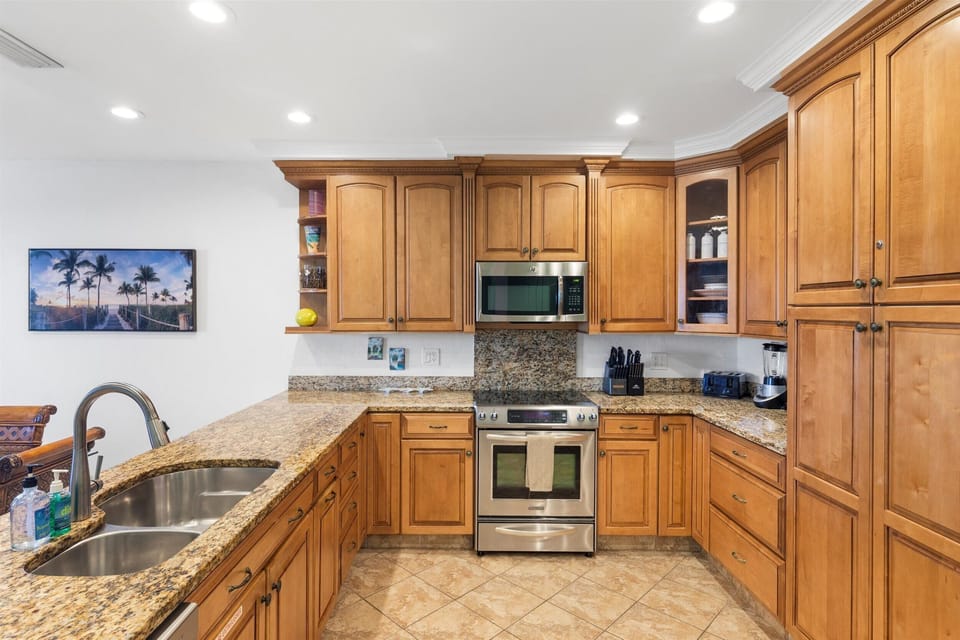 Full Kitchen