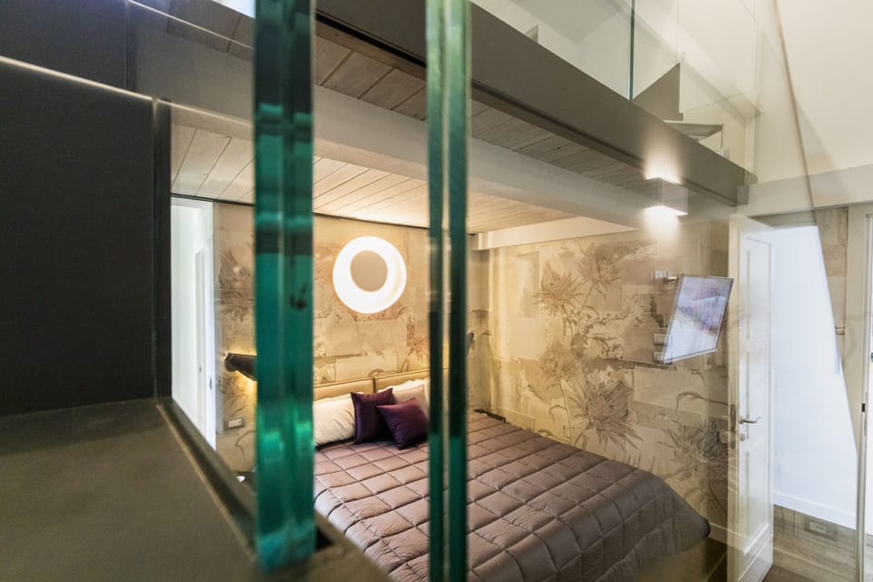 king size room or double with single beds