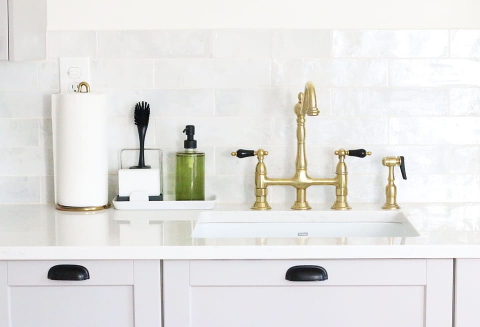Sink and kitchen details