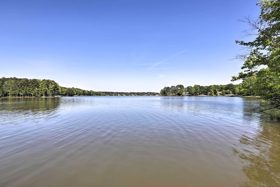 Community Amenities | Lake Views