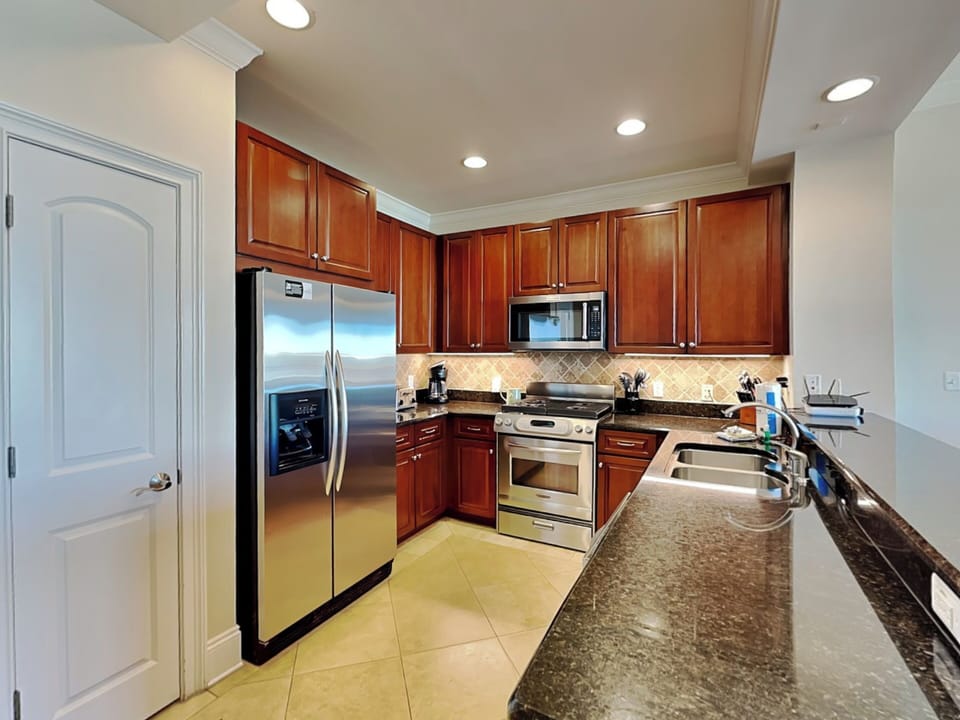 Kitchen - Modern Appliances