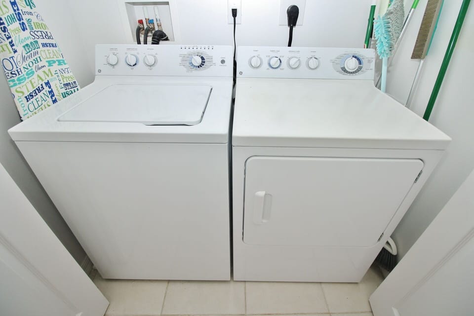 Washer & dryer