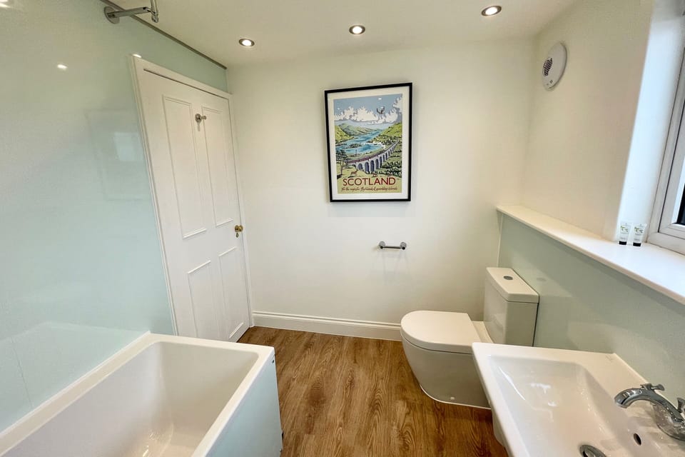 Shepherd Moon Bathroom