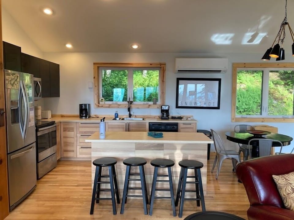 Kitchen Main Floor