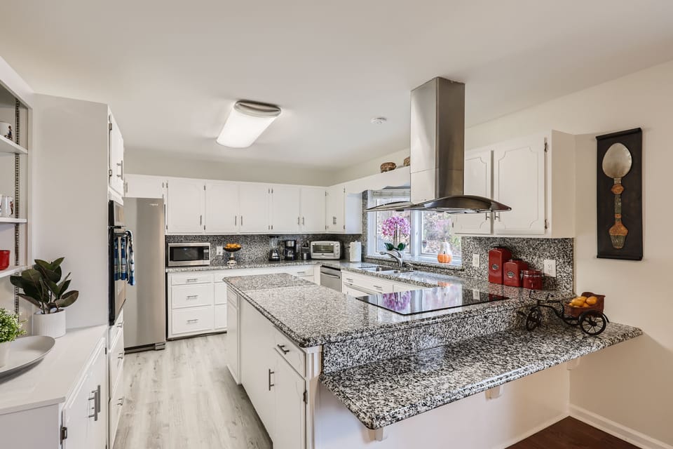 #1 Kitchen fully loaded-ground level