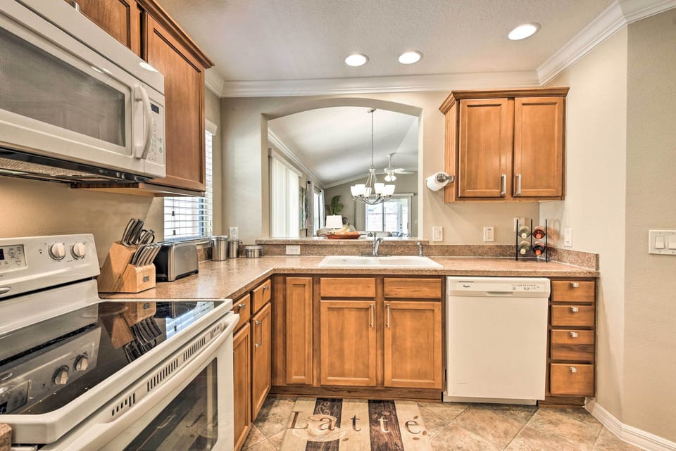 Kitchen | Dishware/Flatware