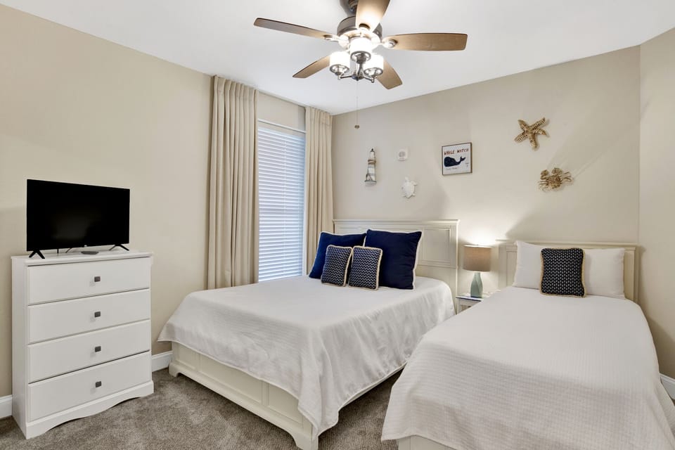 Third Bedroom - Queen and Twin Beds