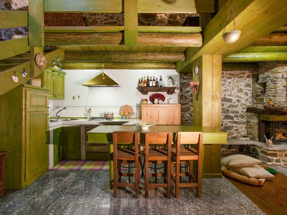 Table, Property, Furniture, Wood, Chair, Cabinetry, Interior Design, Shelf, Shelving, Flooring