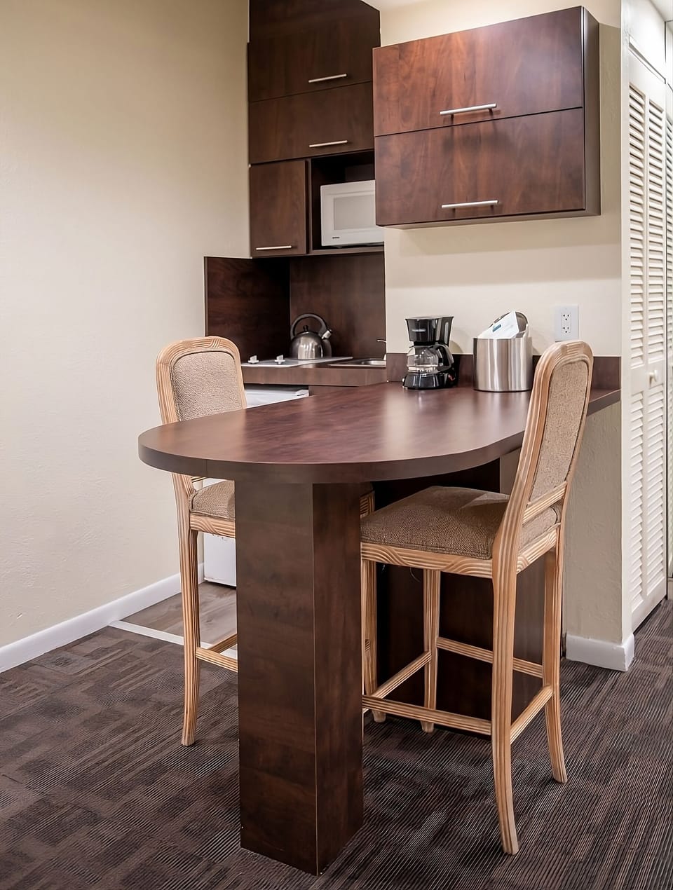 The kitchen provides everything you need to cook and serve up a meal